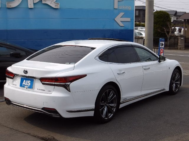 LEXUS LS500H