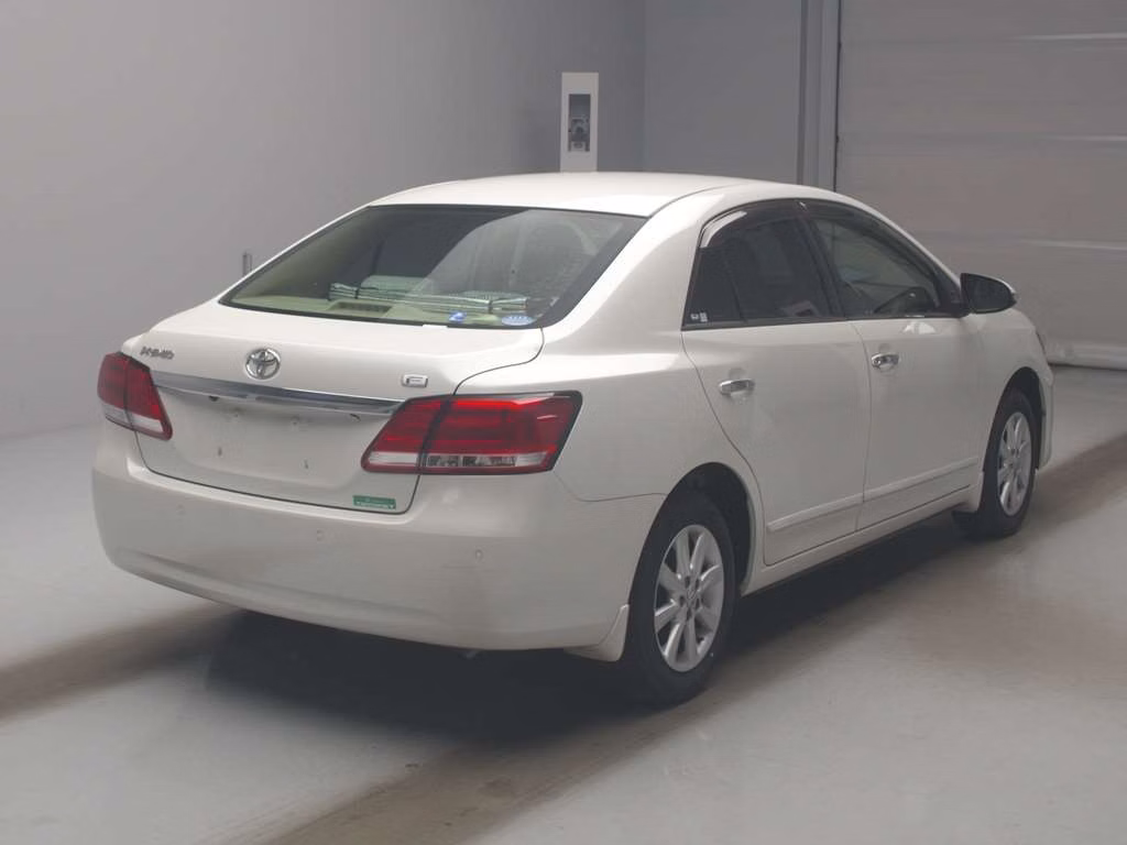 TOYOTA PREMIO