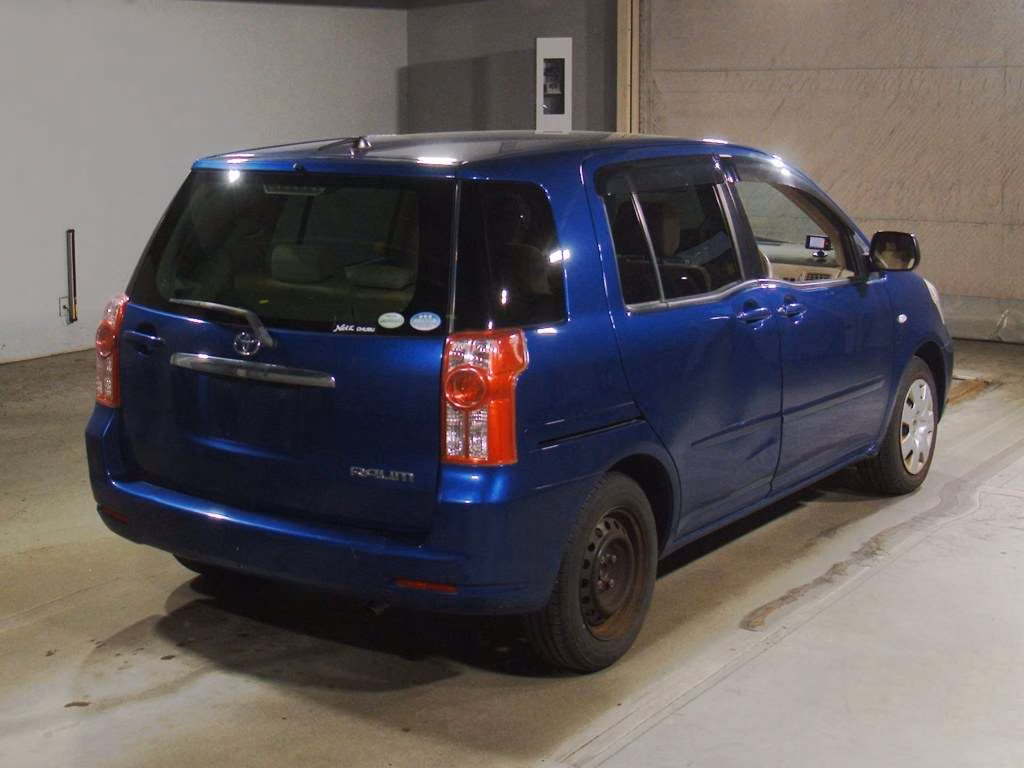 TOYOTA RAUM