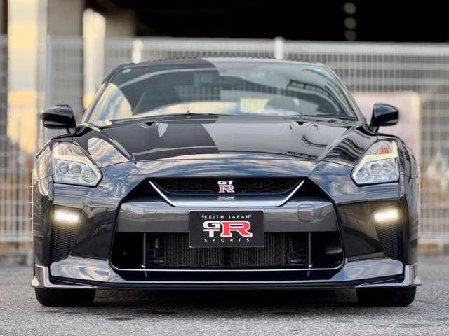NISSAN GT-R