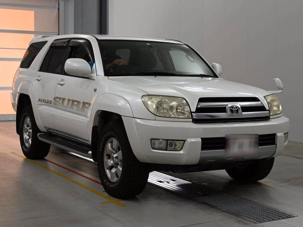 TOYOTA HILUX SURF