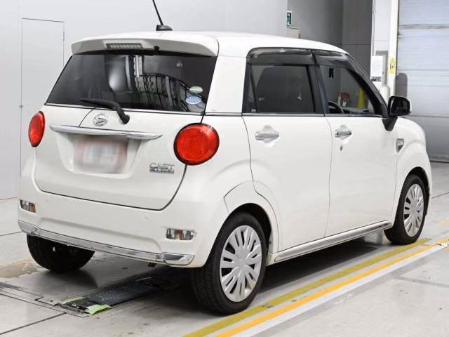 DAIHATSU CAST