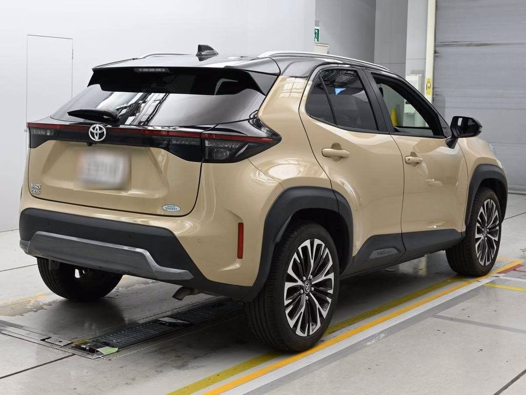 TOYOTA YARIS CROSS