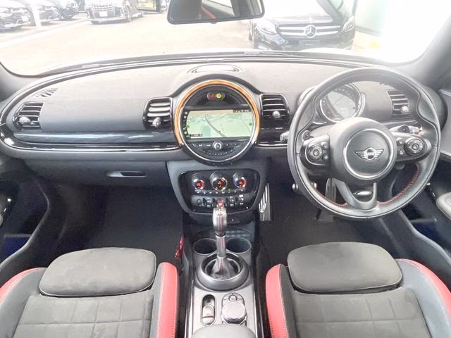 MINI CLUBMAN
