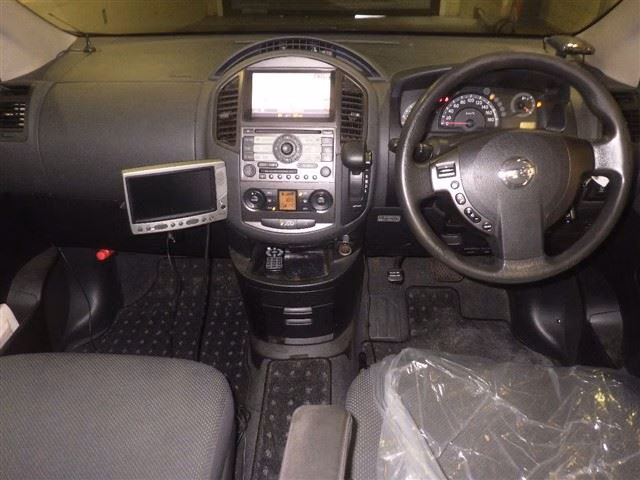 NISSAN LAFESTA