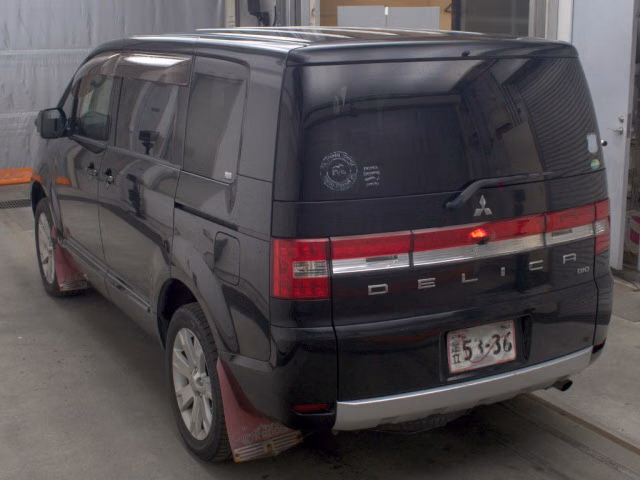 MITSUBISHI DELICA D:5