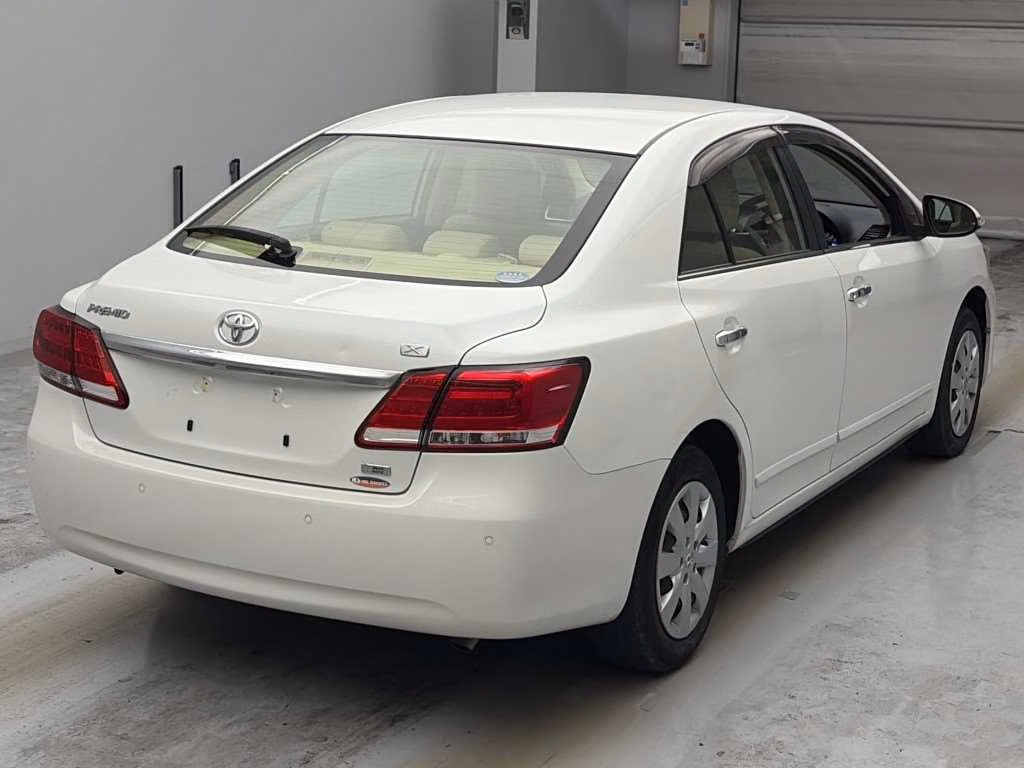 TOYOTA PREMIO