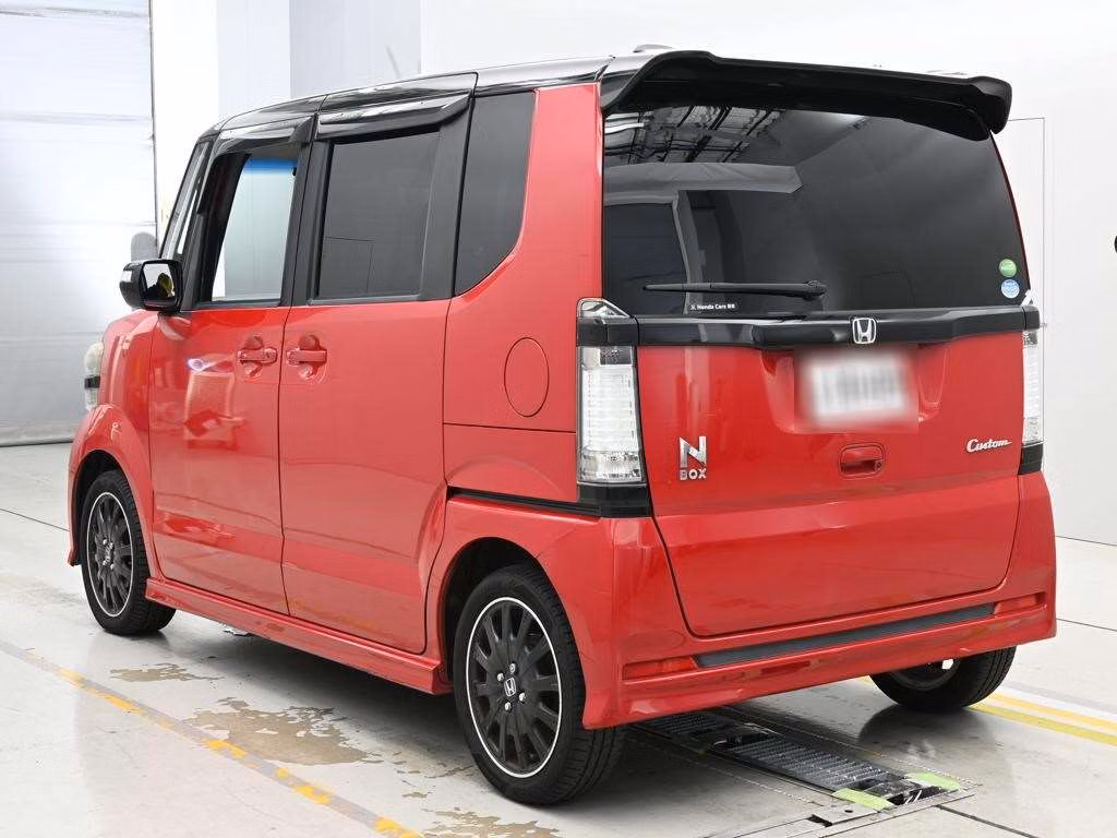 HONDA N-BOX
