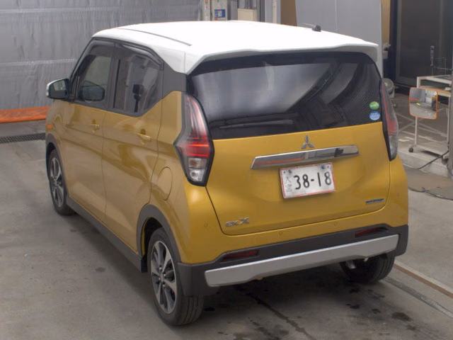 MITSUBISHI EK X