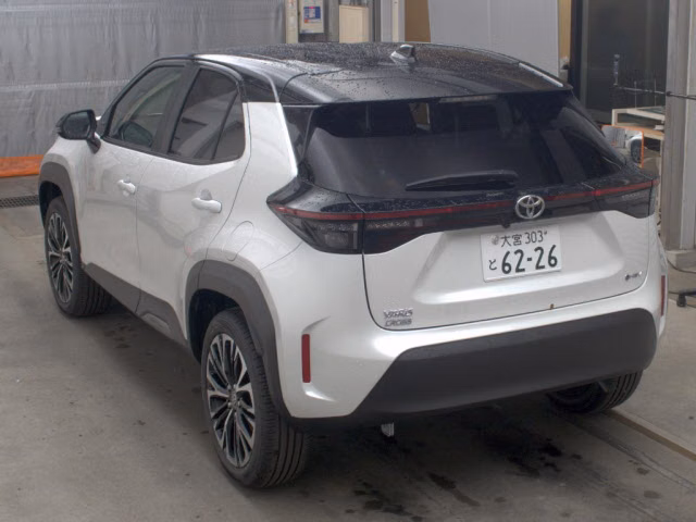TOYOTA YARIS CROSS