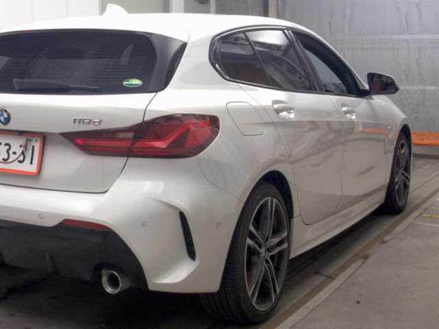 BMW 1-SERIES