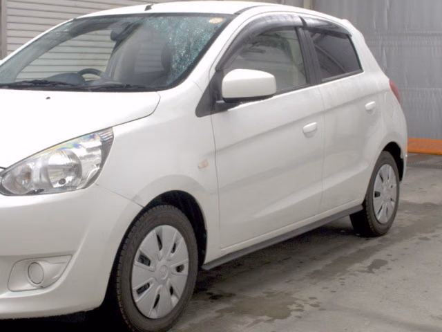 MITSUBISHI MIRAGE
