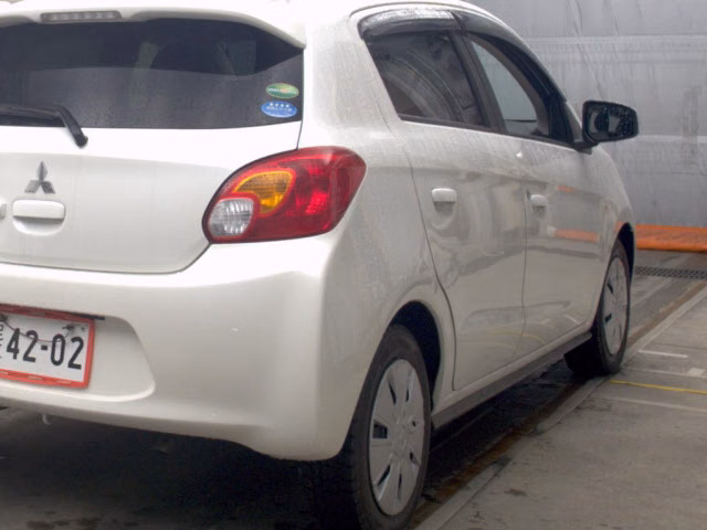 MITSUBISHI MIRAGE