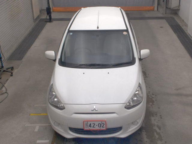 MITSUBISHI MIRAGE