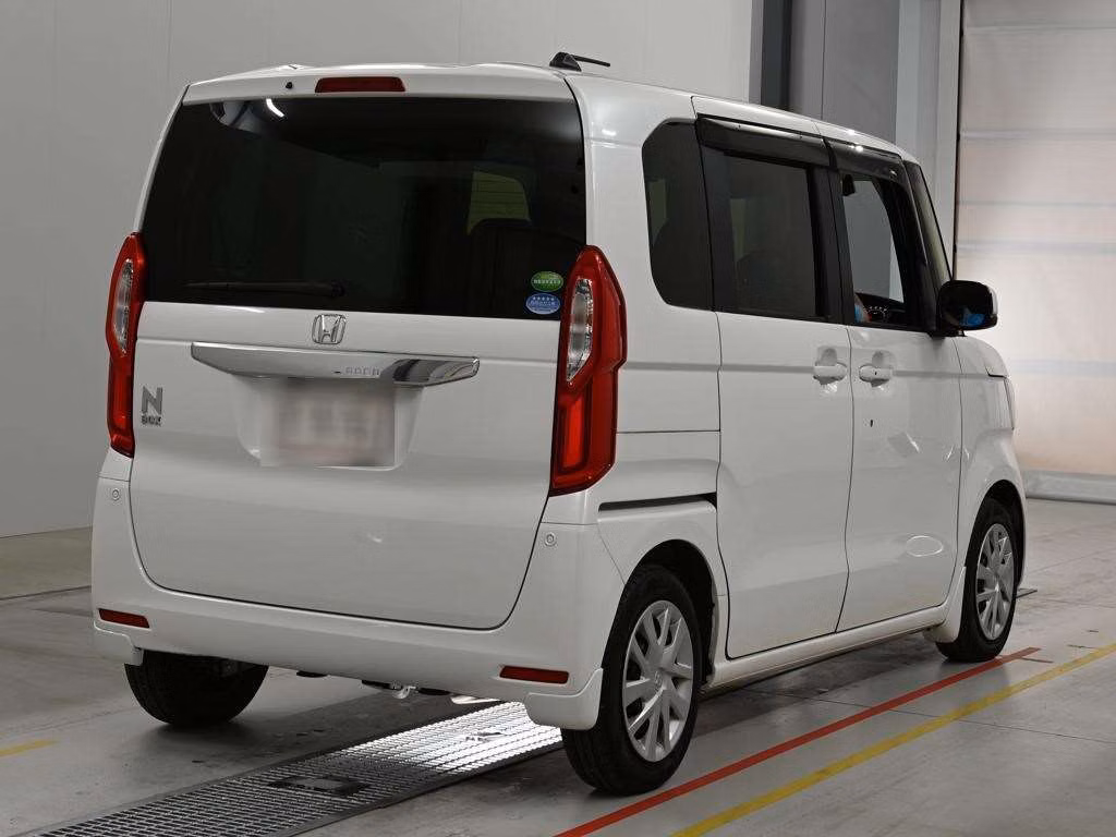 HONDA N-BOX