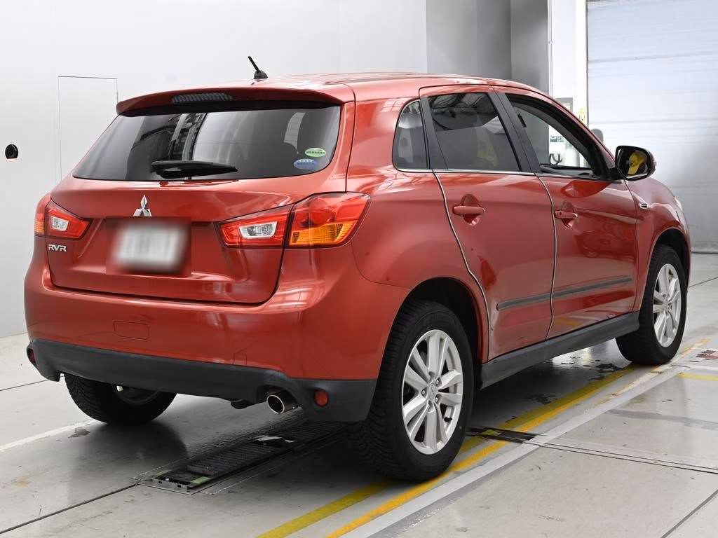 MITSUBISHI RVR
