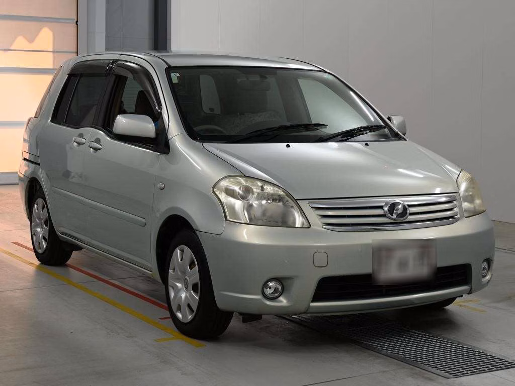 TOYOTA RAUM