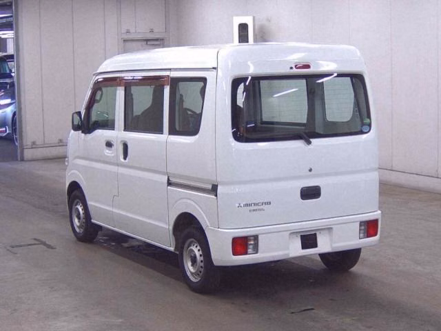 MITSUBISHI MINICAB