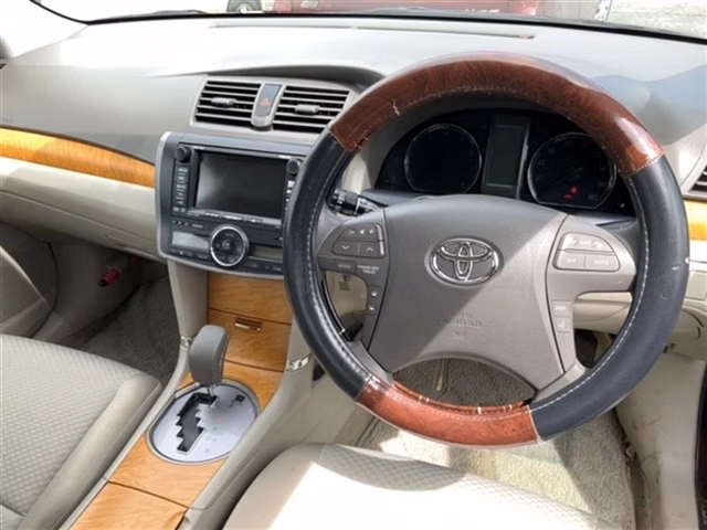 TOYOTA PREMIO