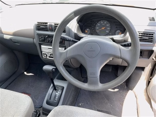 MITSUBISHI MINICA