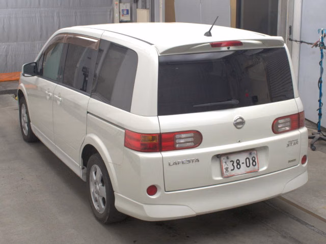NISSAN LAFESTA
