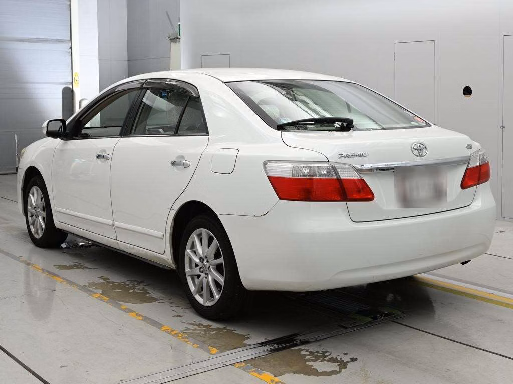TOYOTA PREMIO