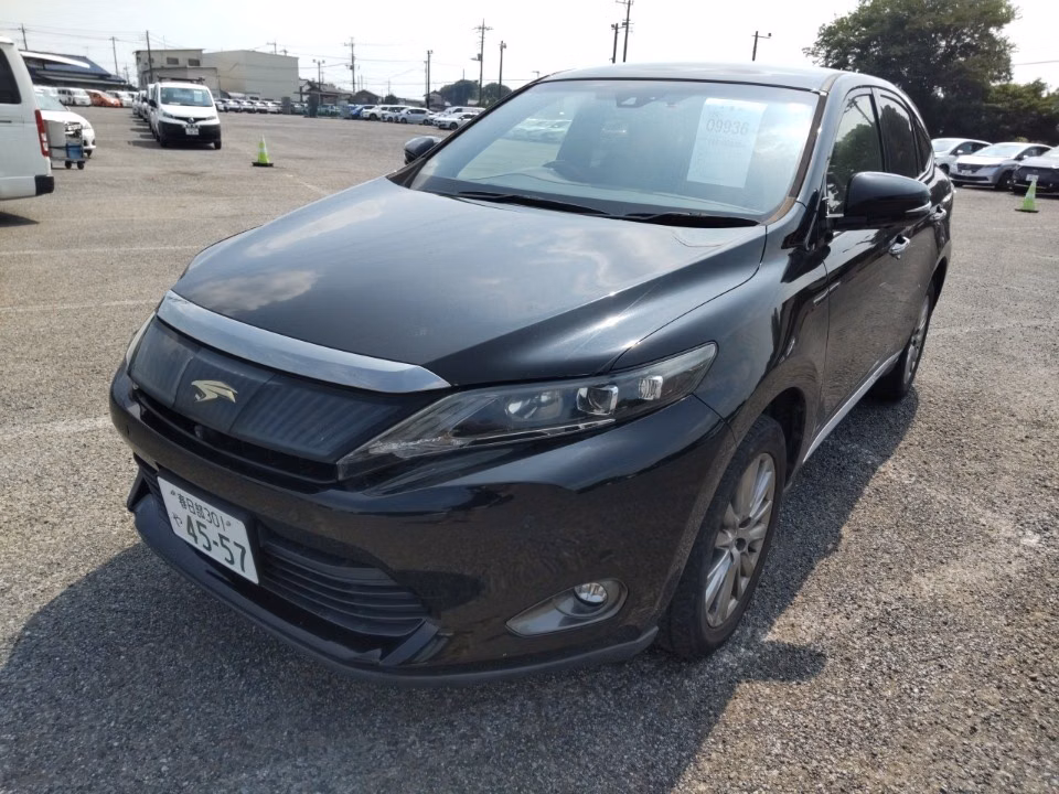 TOYOTA HARRIER