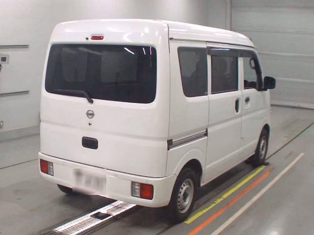 NISSAN NV100 CLIPPER