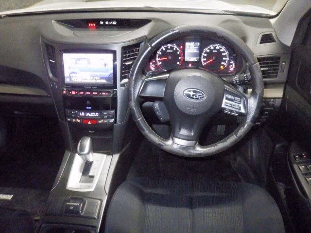 SUBARU LEGACY B4