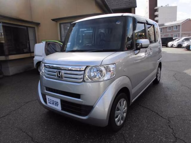 HONDA N-BOX+