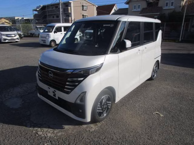 NISSAN ROOX