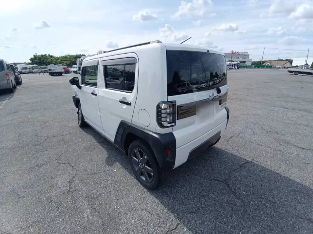DAIHATSU TAFT