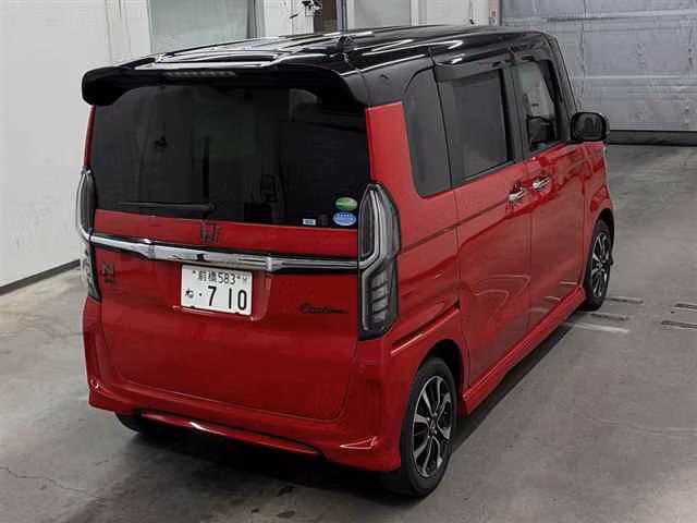 HONDA N-BOX