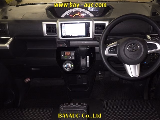 TOYOTA PIXIS MEGA