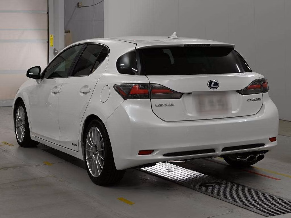 LEXUS CT200H