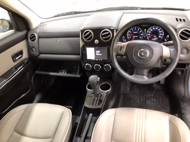 MAZDA VERISA