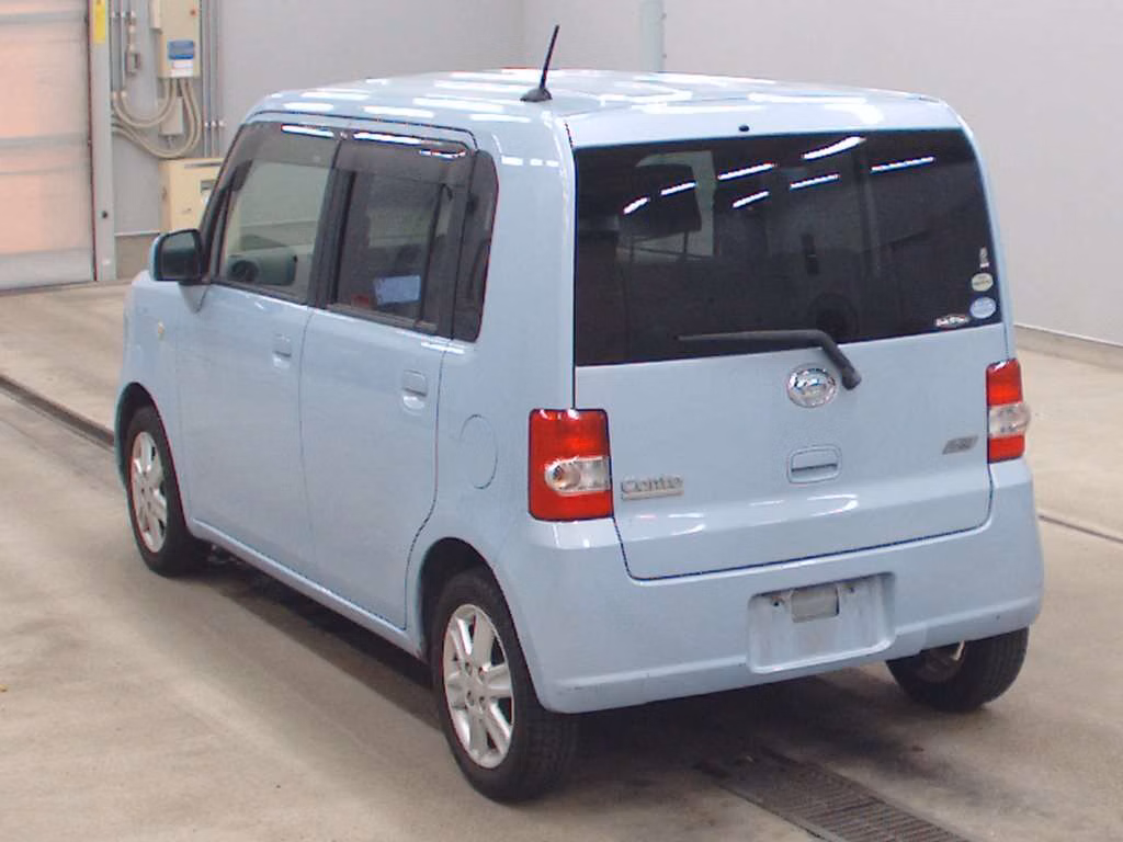 DAIHATSU MOVE CONTE