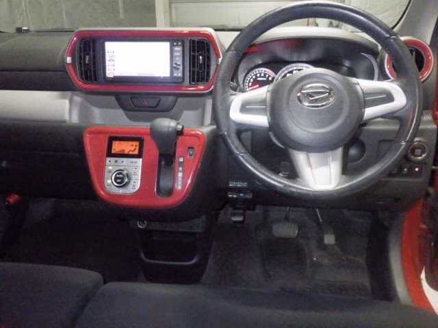 DAIHATSU BOON