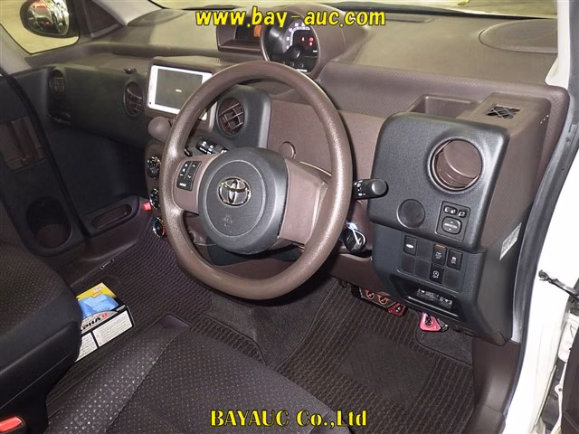 TOYOTA SPADE