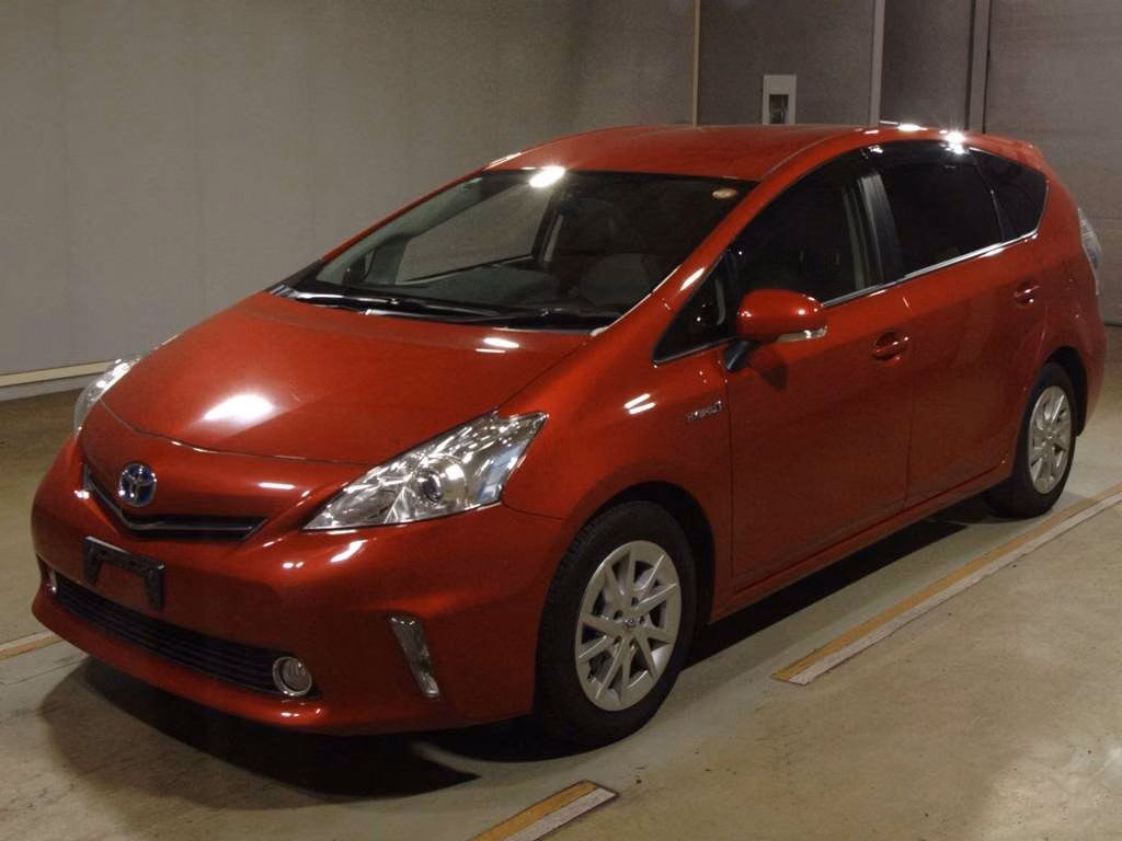 TOYOTA PRIUS ALPHA