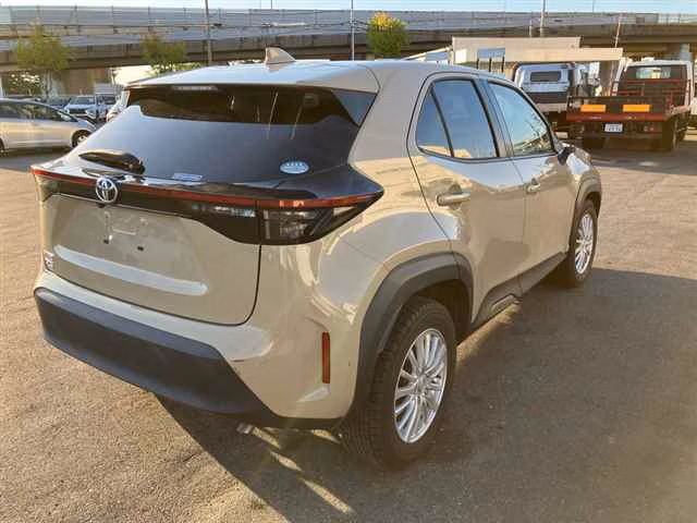 TOYOTA YARIS CROSS