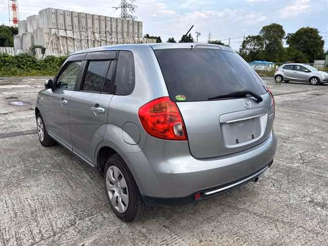 MAZDA VERISA