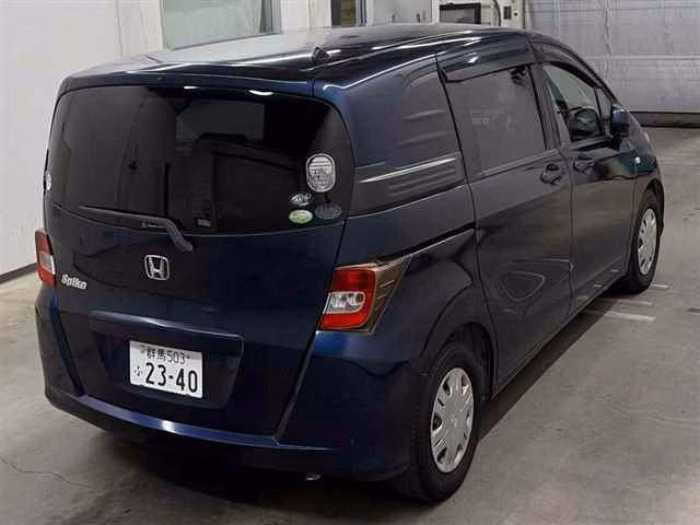 HONDA FREED SPIKE