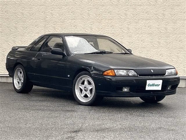 NISSAN SKYLINE