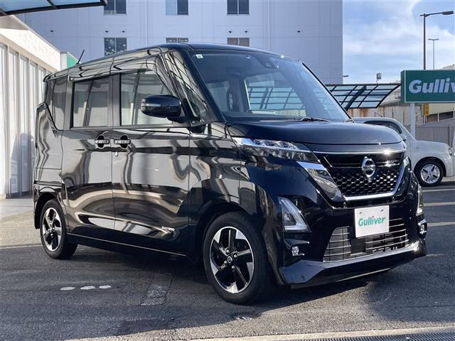 NISSAN ROOX