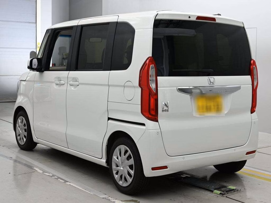 HONDA N-BOX