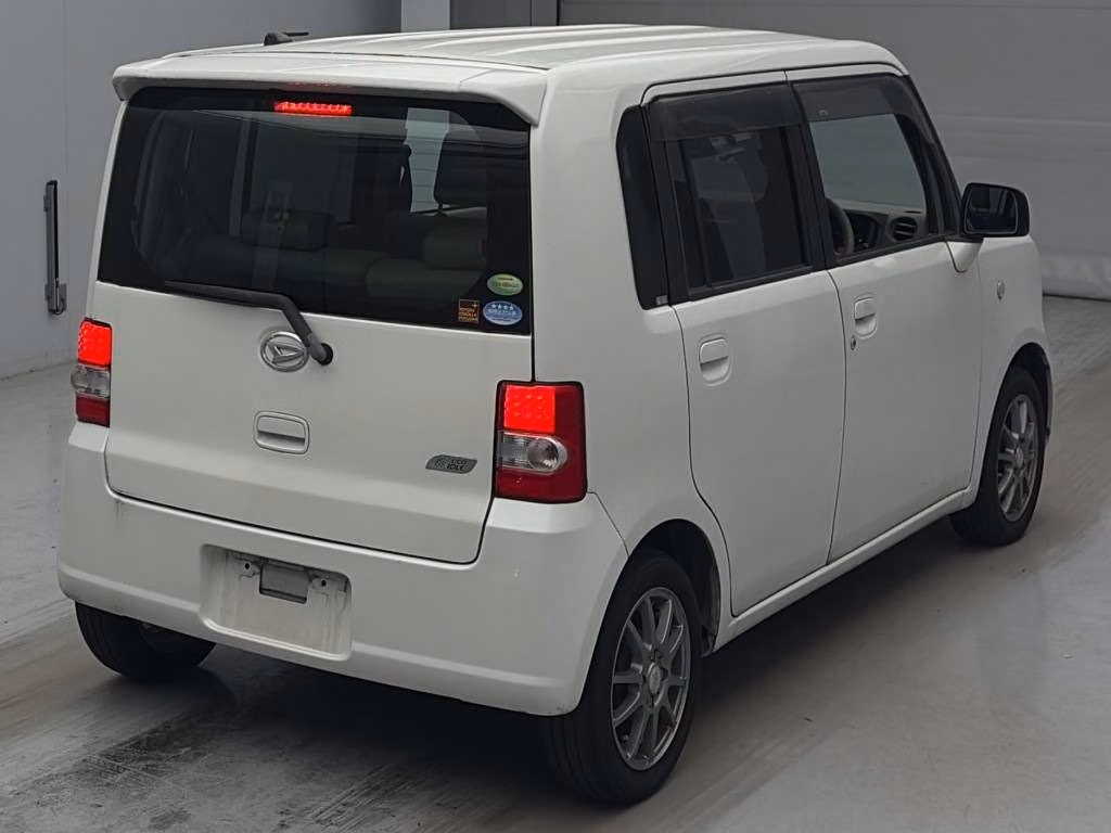 DAIHATSU MOVE CONTE