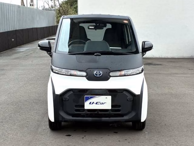 TOYOTA C+POD