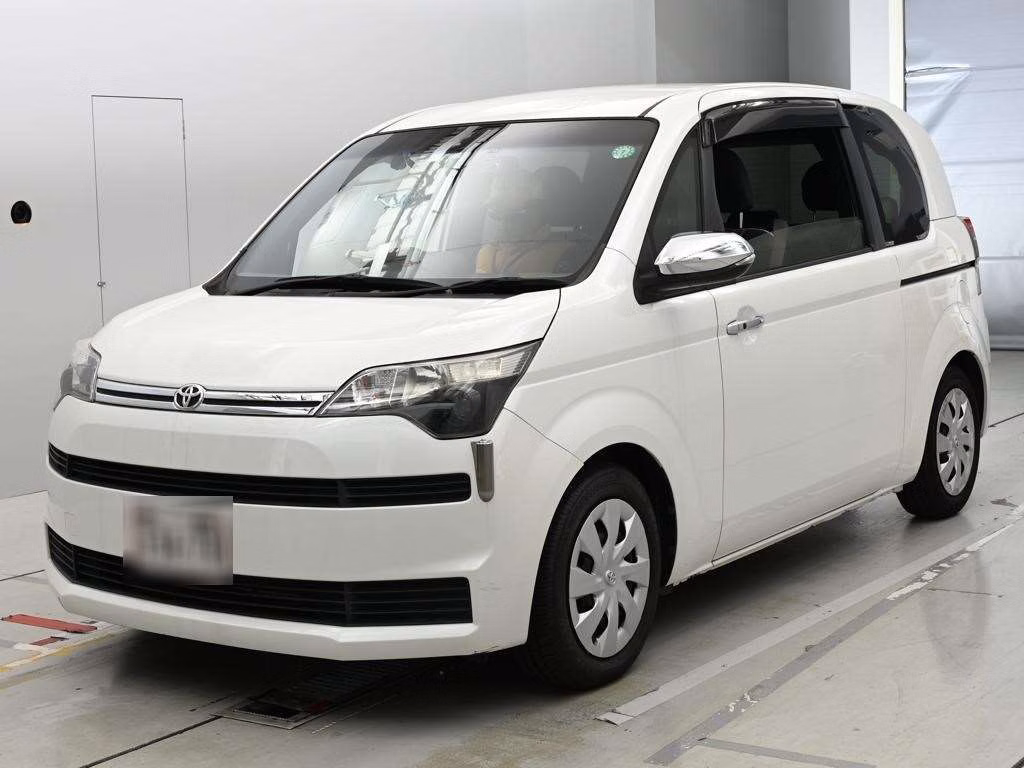 TOYOTA SPADE