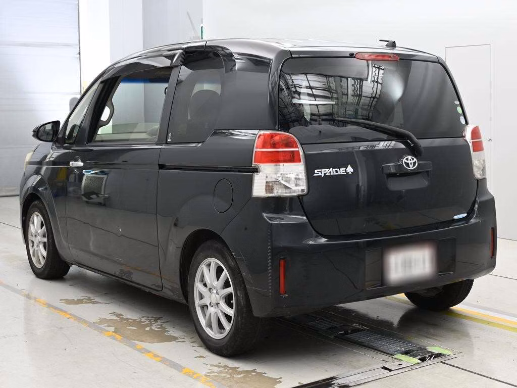 TOYOTA SPADE
